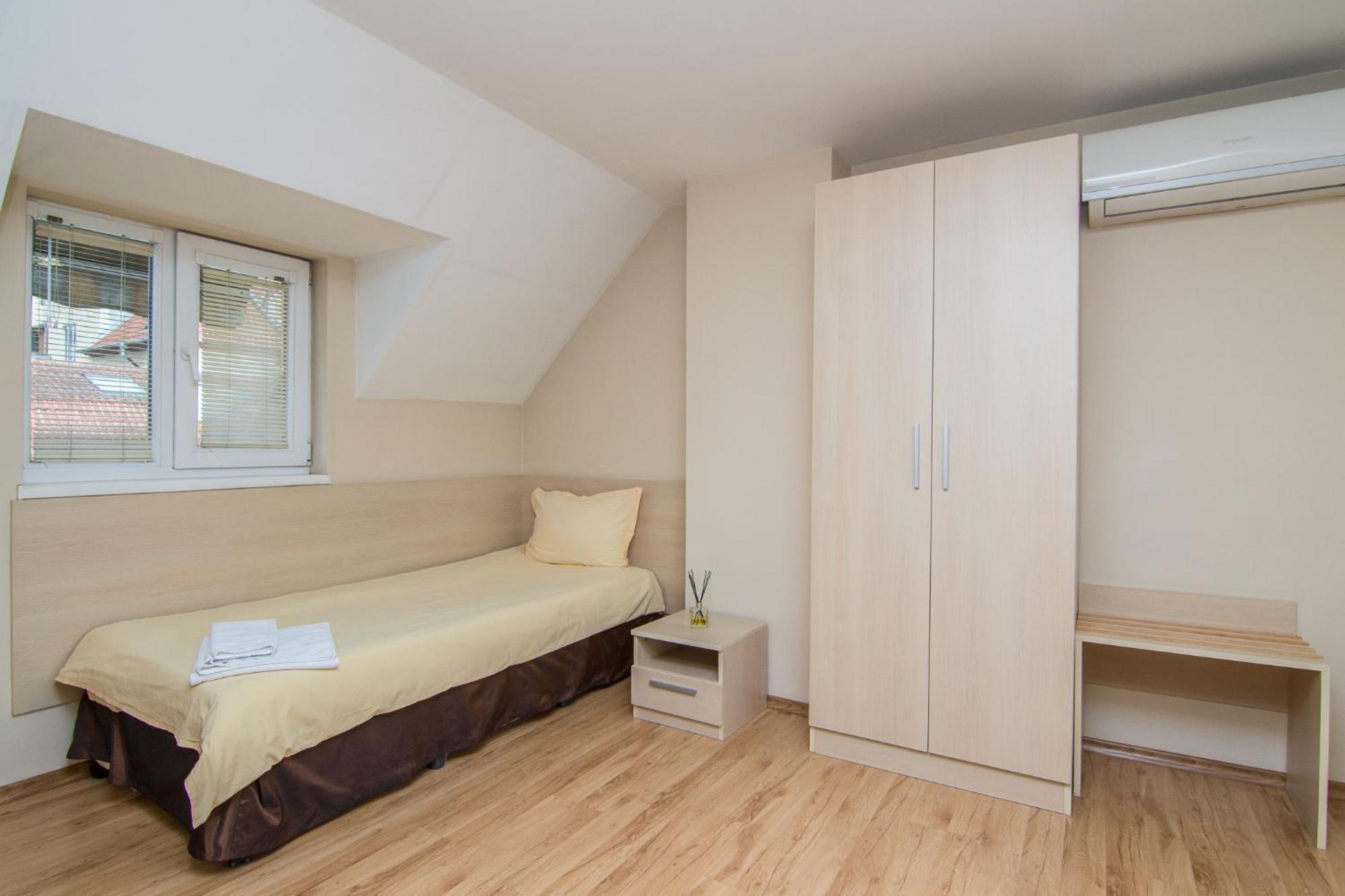 Family Hotel Madrid Sofia Bagian luar foto