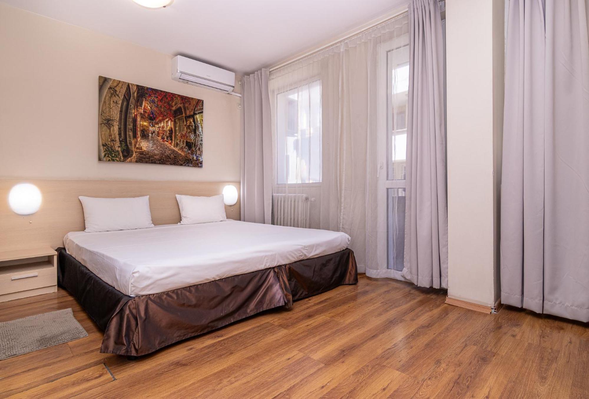Family Hotel Madrid Sofia Bagian luar foto